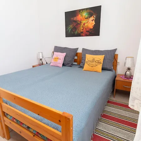 Appartement Mara Near The - Ta Leut Agency Privlaka (Zadar)